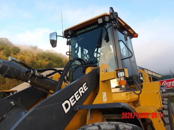 2023 John Deere 624P
