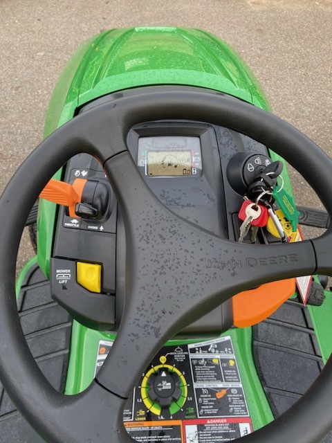 2025 John Deere X380 Image 6