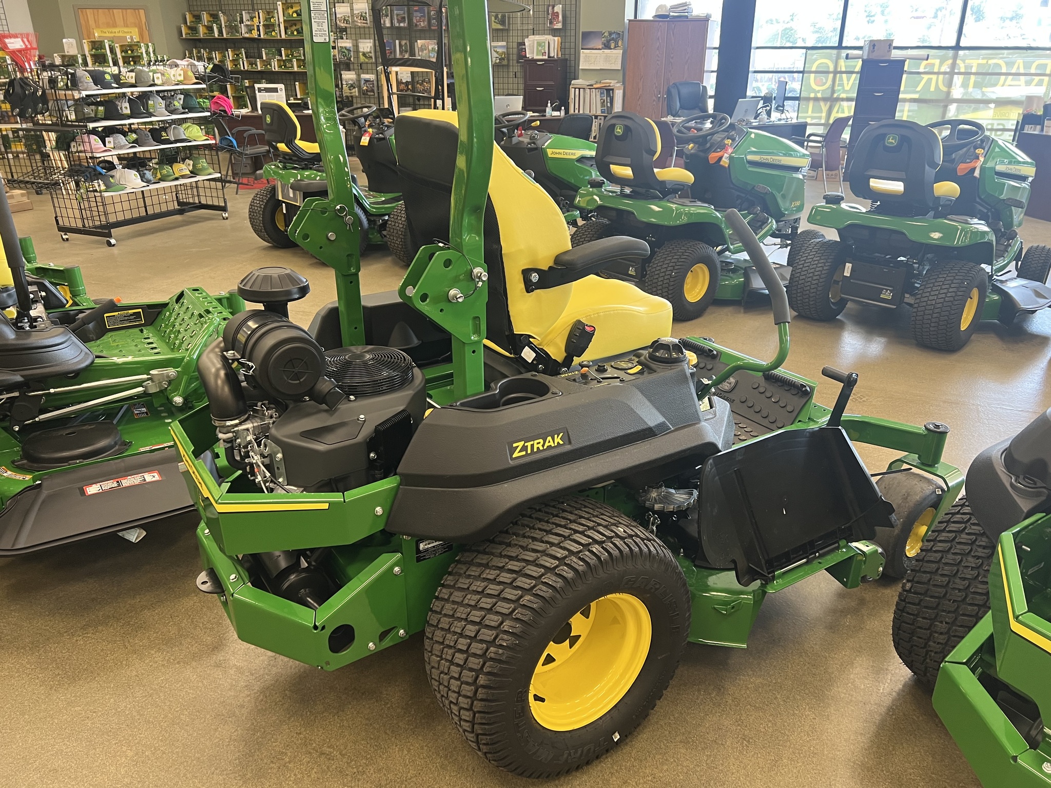 2023 John Deere Z760R Image 3