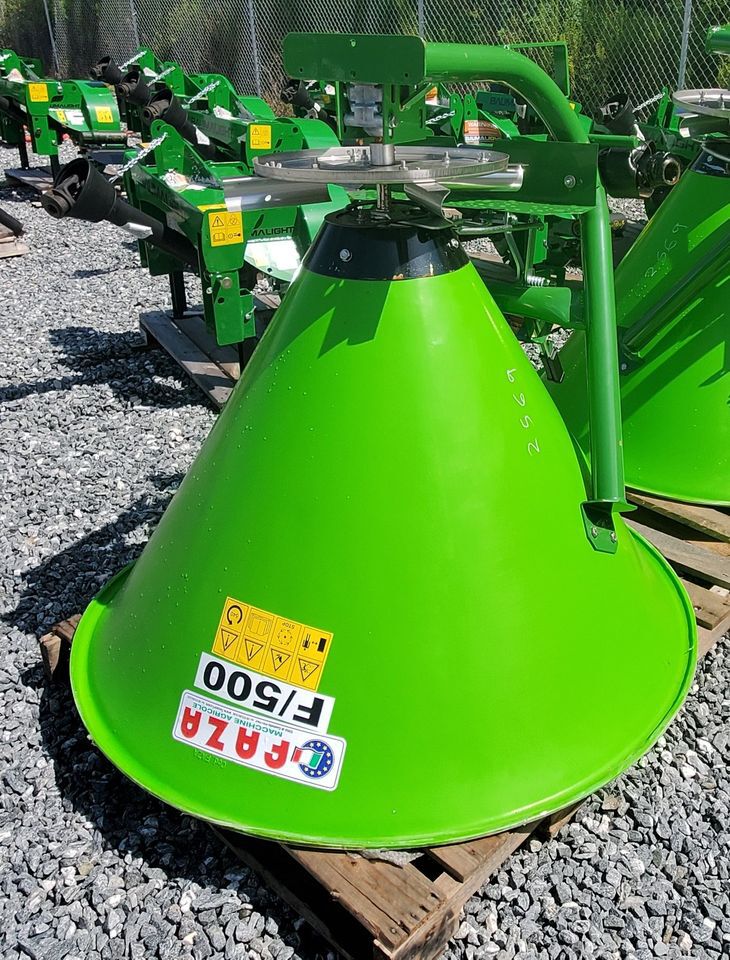 2021 Lovett Tharpe FERTILIZER SPREADER Image 1