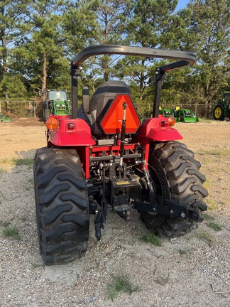 2022 Mahindra 1640 Photo 6