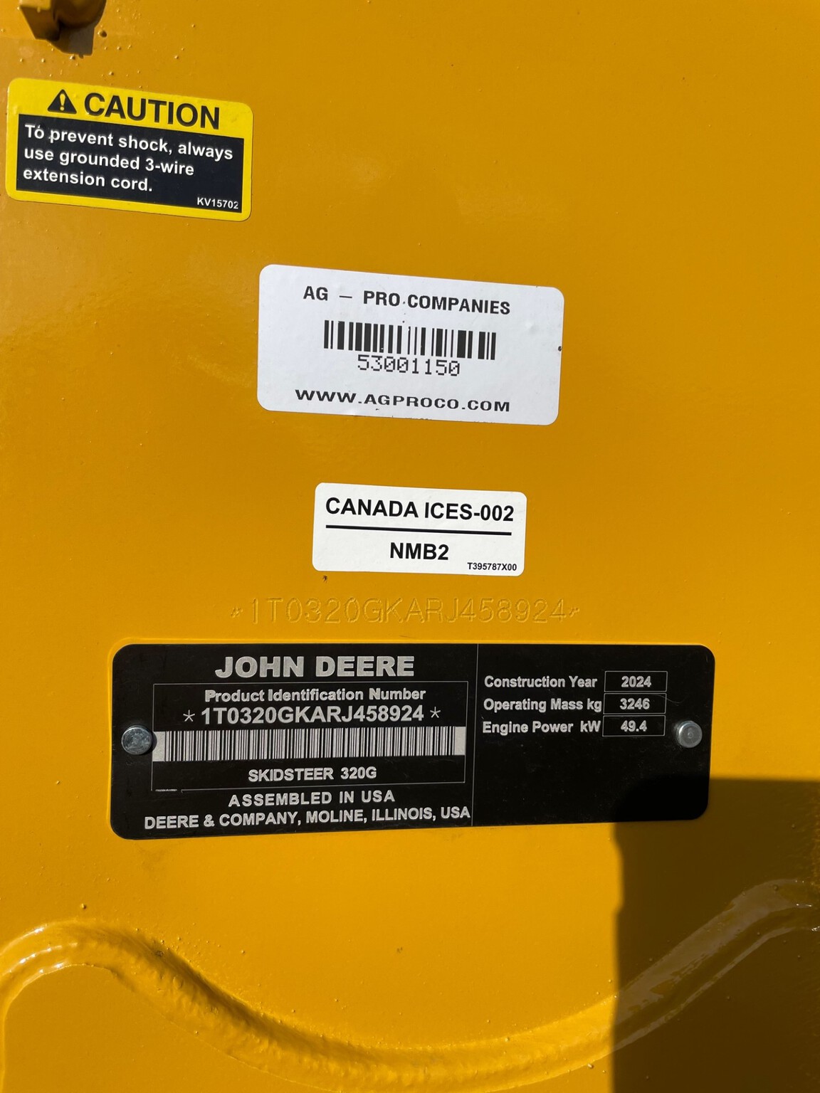 2023 John Deere 320G Image 8