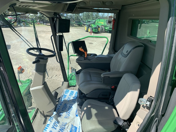 2022 John Deere X9 1100