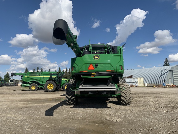 2022 John Deere X9 1100