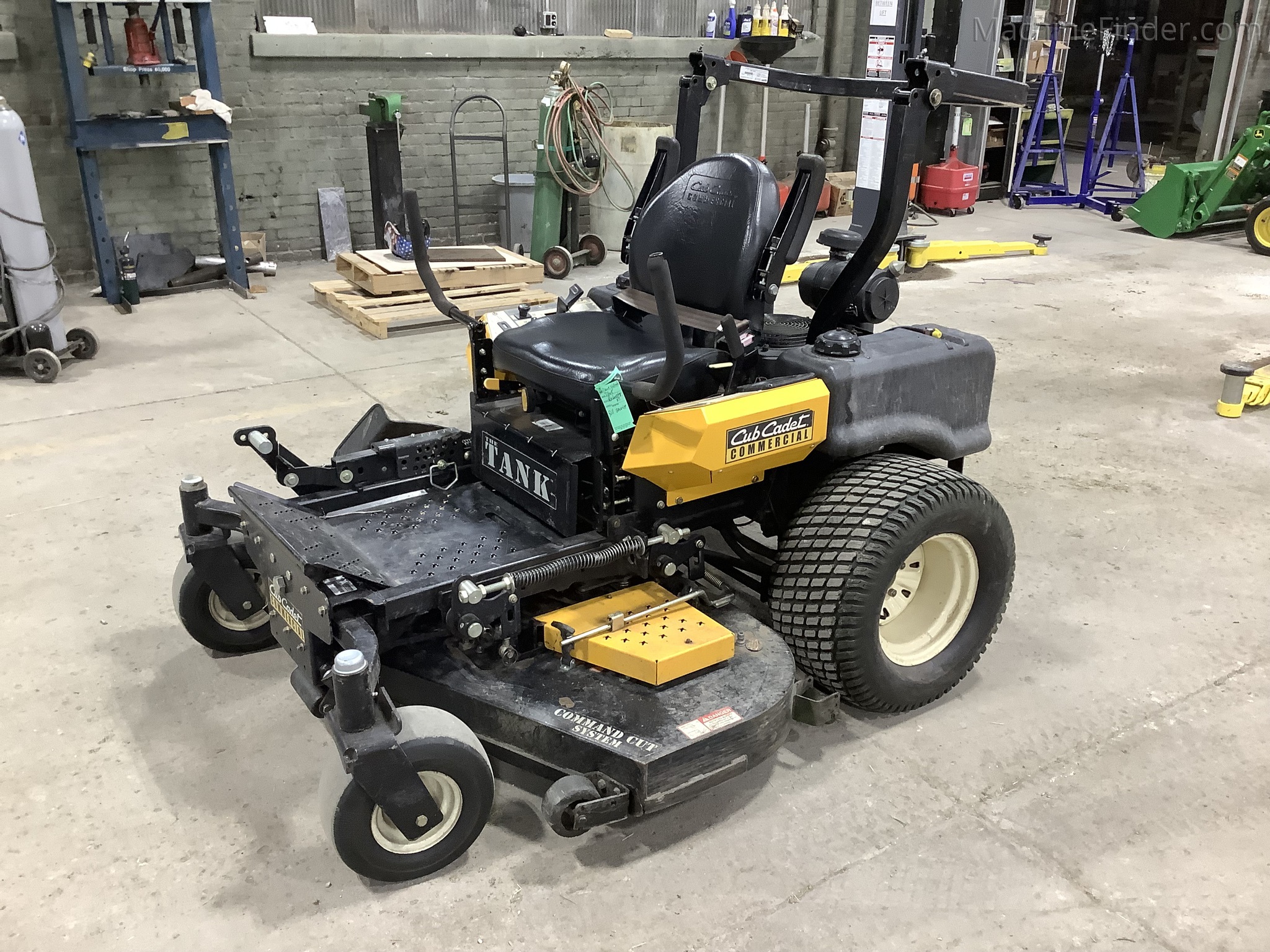 Cub Cadet Zero 60 Inch Commercial Zero Turn Mower 60 Inch Cub