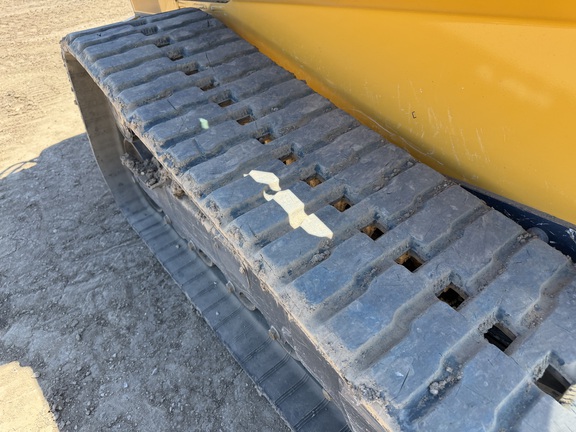 2023 John Deere 333G - Photo11