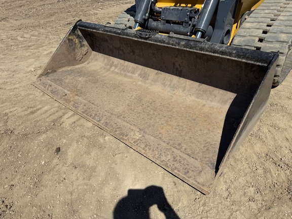 2023 John Deere 333G - Photo19