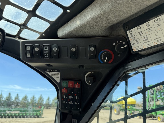 2023 John Deere 333G - Photo24
