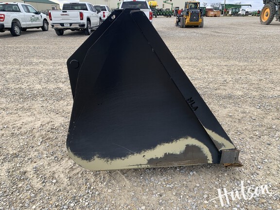 Photo of 2024 HLA 2.8 CU. YD