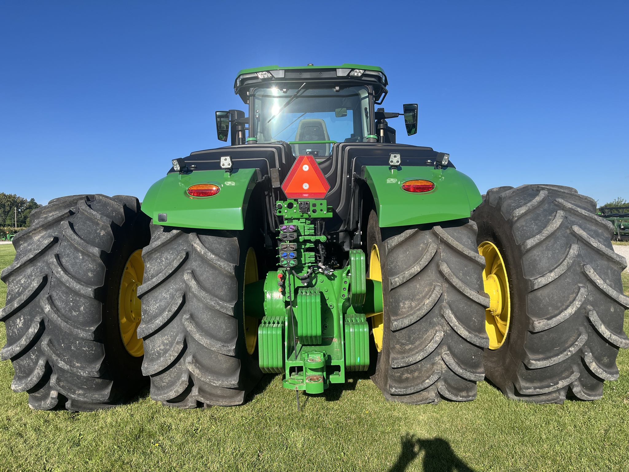  2022 John Deere 9R 590 at Heritage Tractor in Geneseo, IL