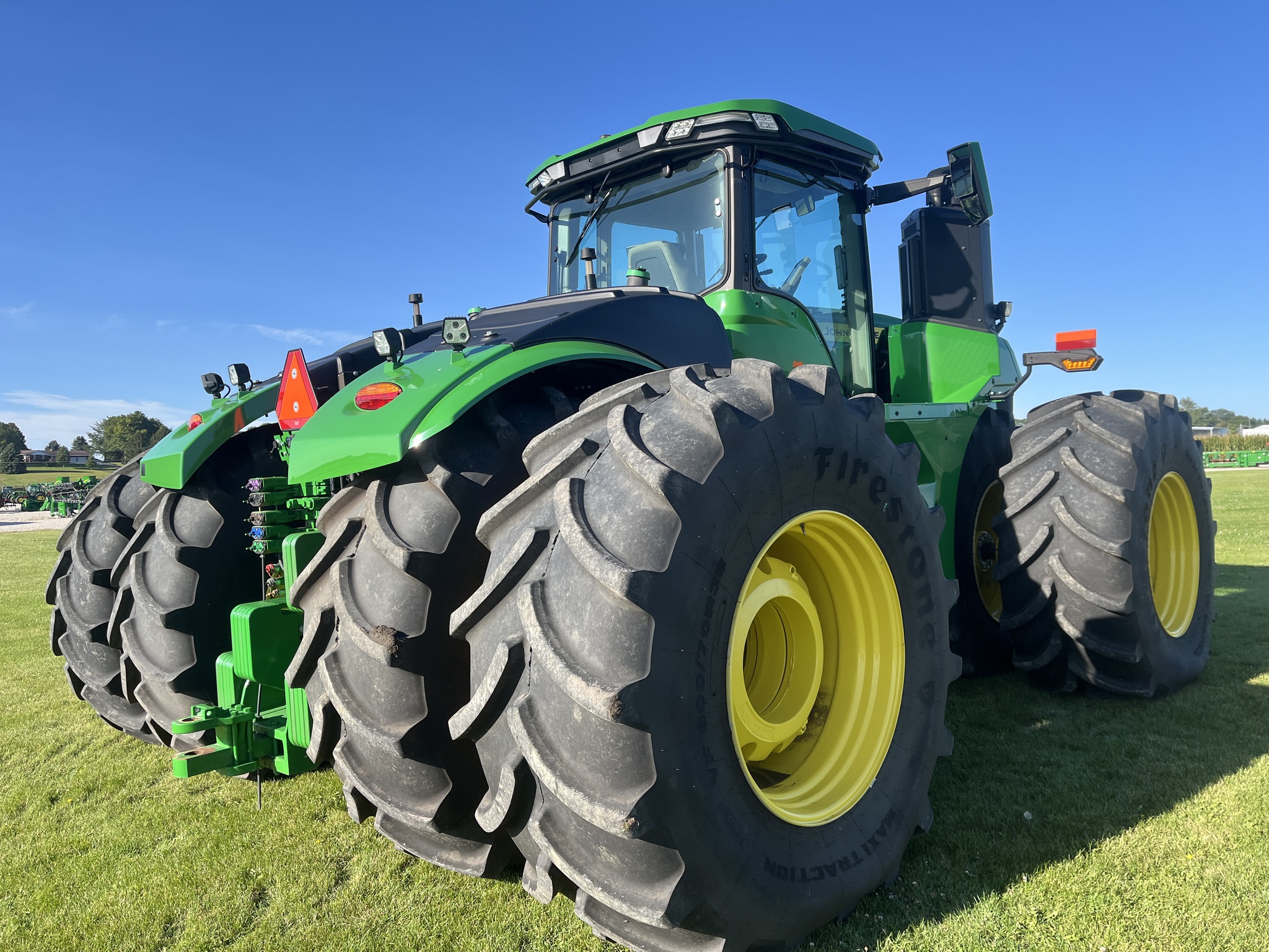  2022 John Deere 9R 590 at Heritage Tractor in Geneseo, IL