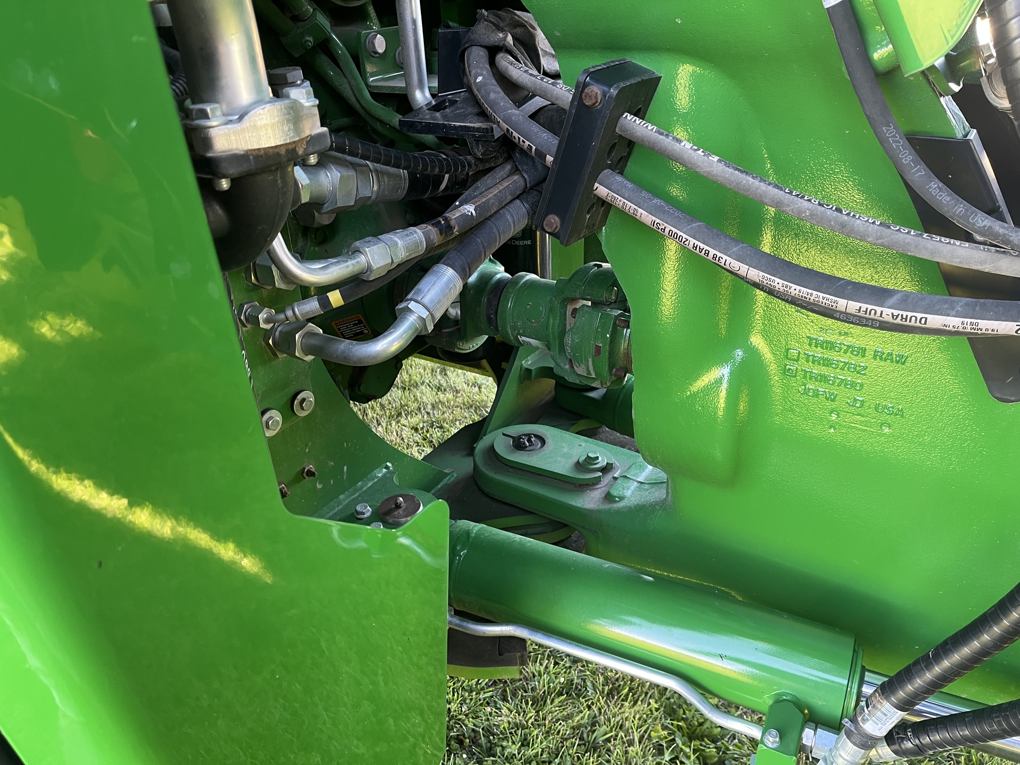  2022 John Deere 9R 590 at Heritage Tractor in Geneseo, IL