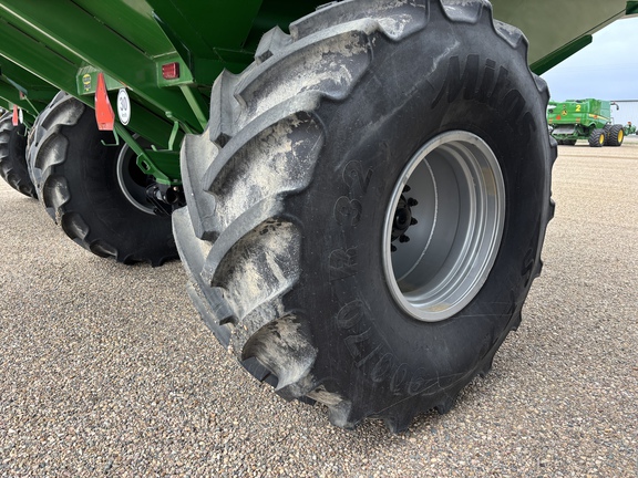 Used 2024 Brent V1100 Grain Carts at Horizon Ag & Turf in Lloydminster, AB - Photo16