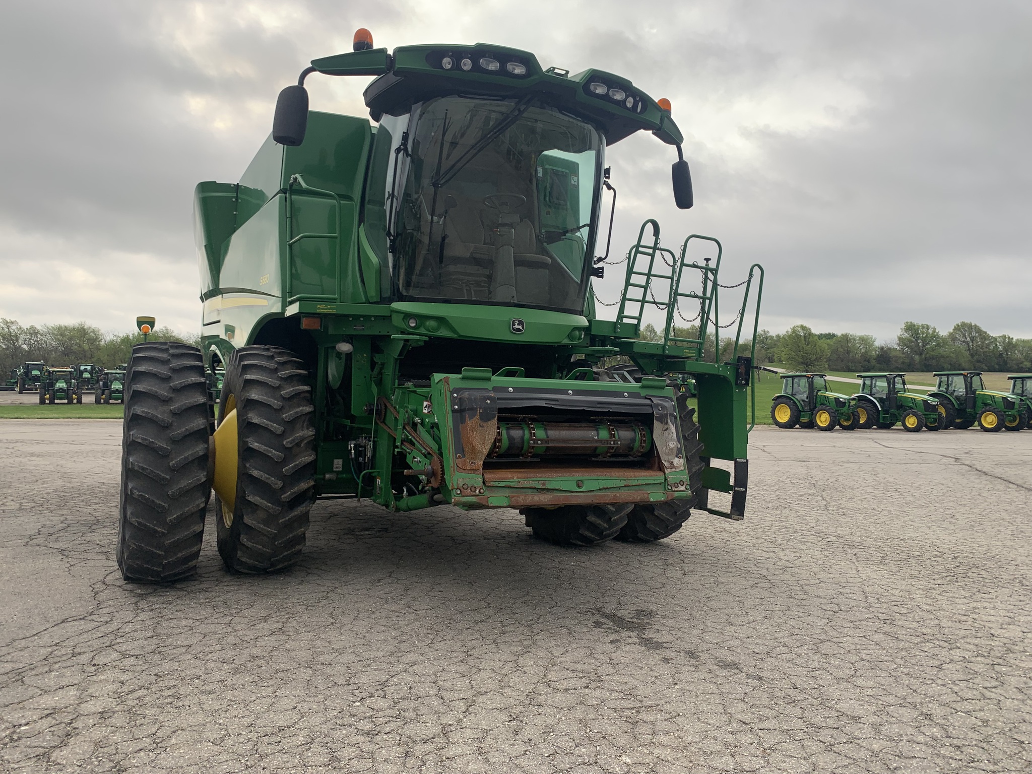  2015 John Deere S680 at Heritage Tractor in Baldwin City, KS