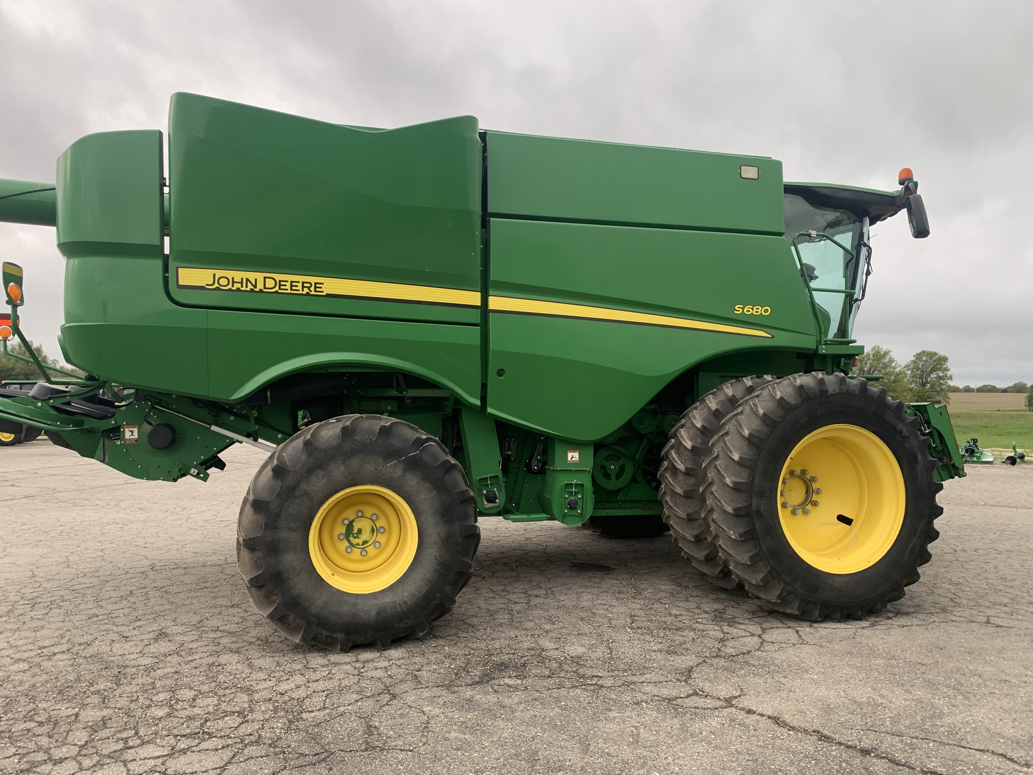  2015 John Deere S680 at Heritage Tractor in Baldwin City, KS
