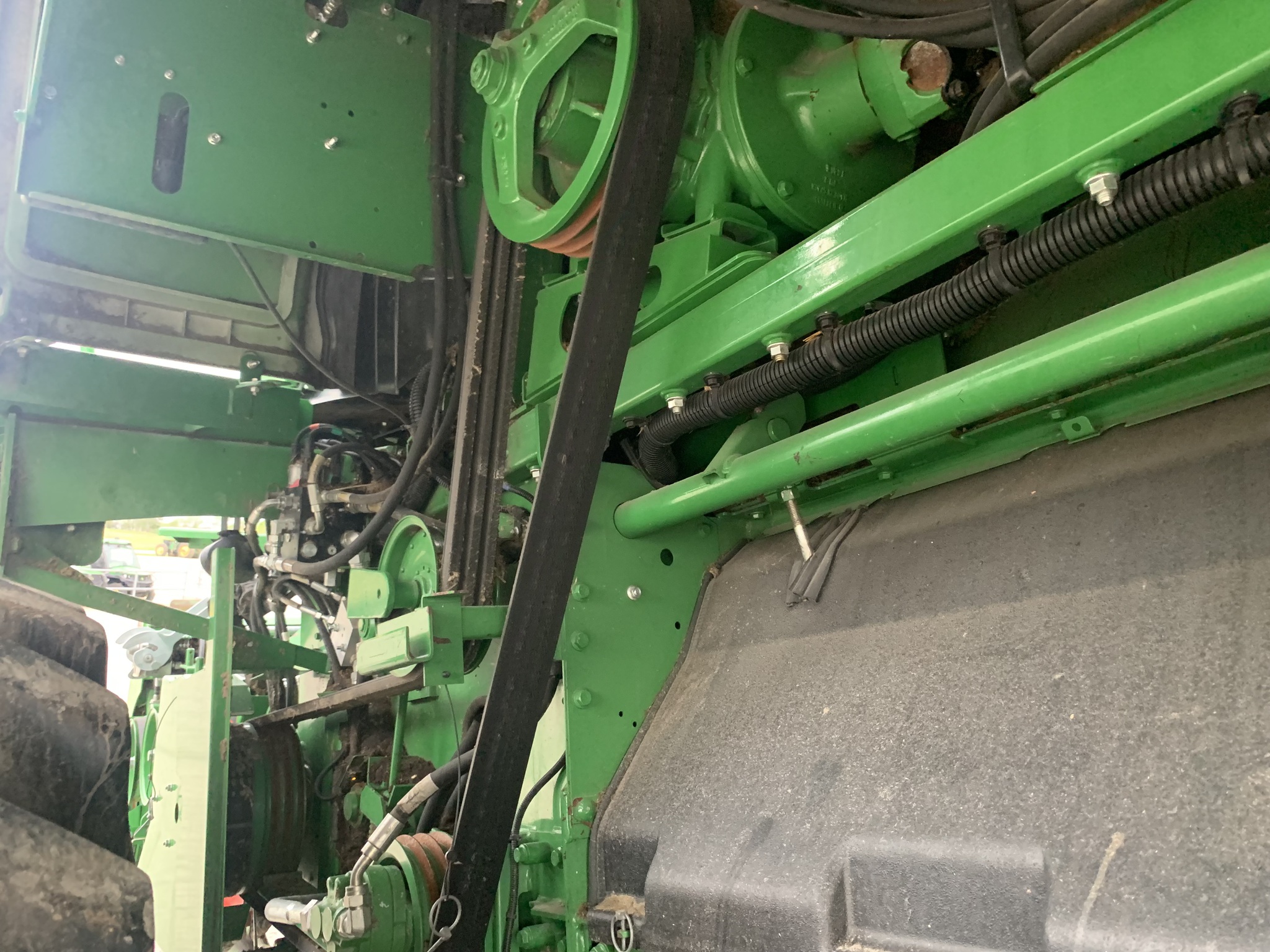  2015 John Deere S680 at Heritage Tractor in Baldwin City, KS