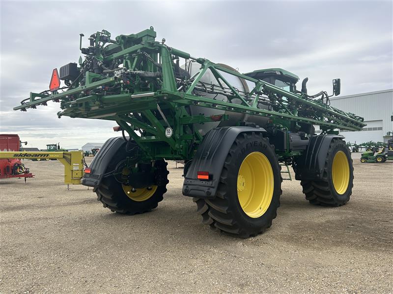 2024 John Deere 616R Image 2