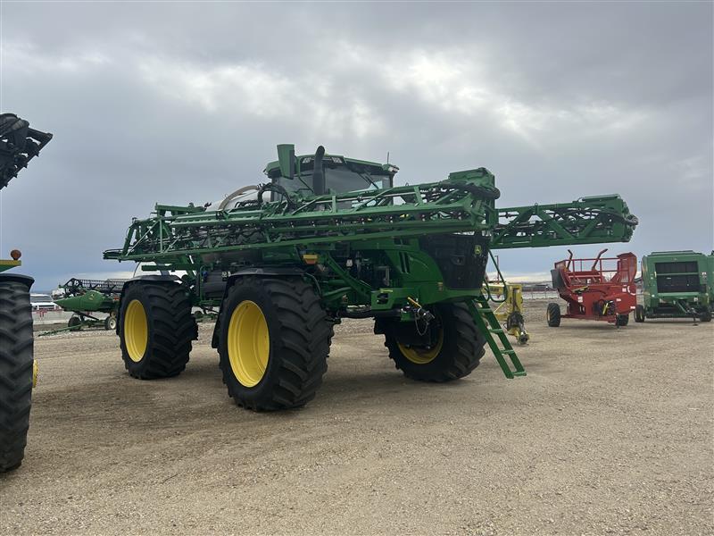 2024 John Deere 616R Image 1