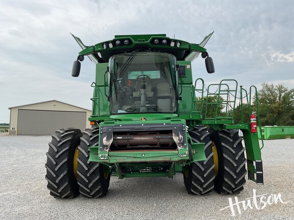 Photo of 2024 John Deere S780