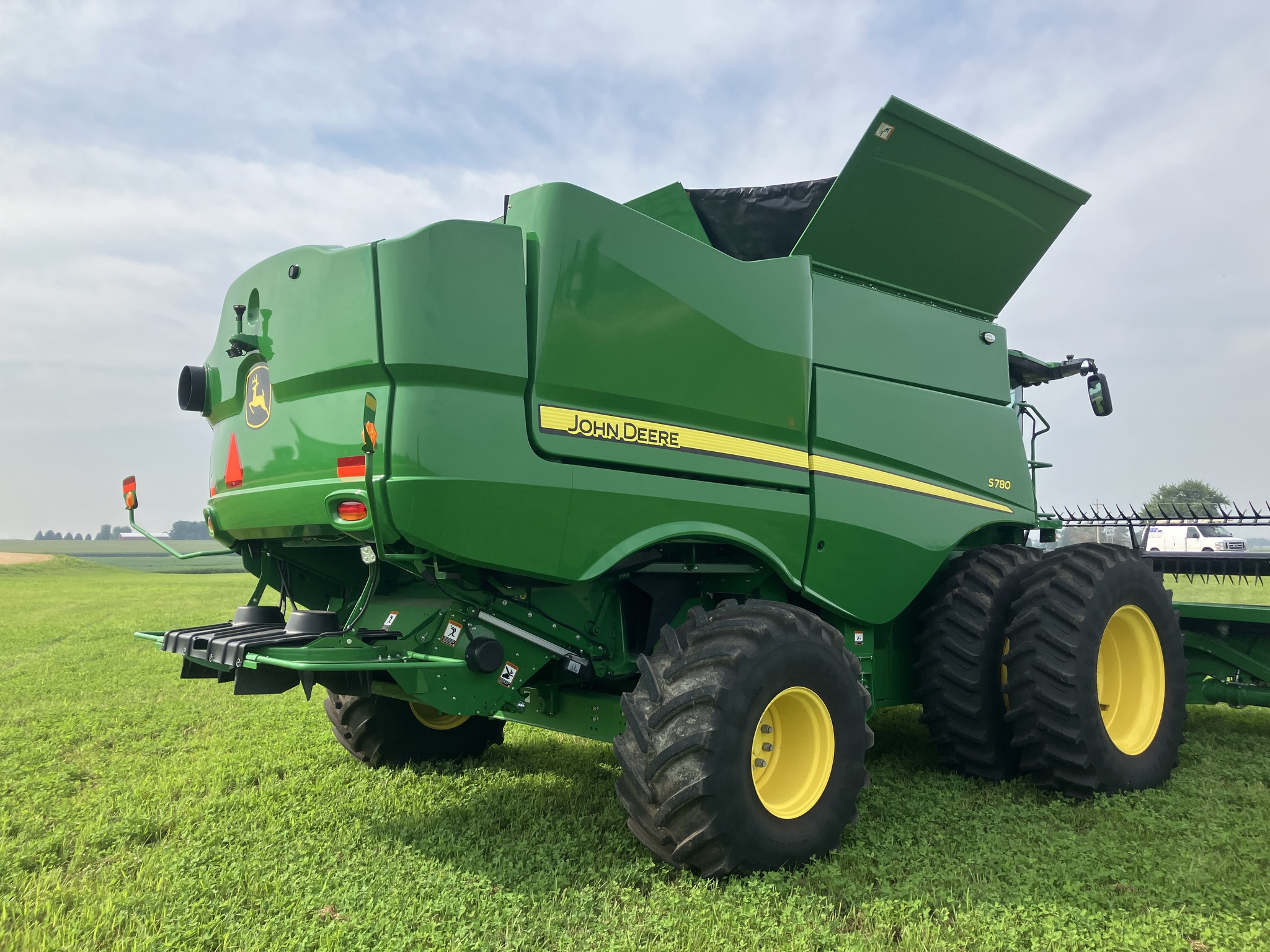 2024 John Deere S780 Image 4