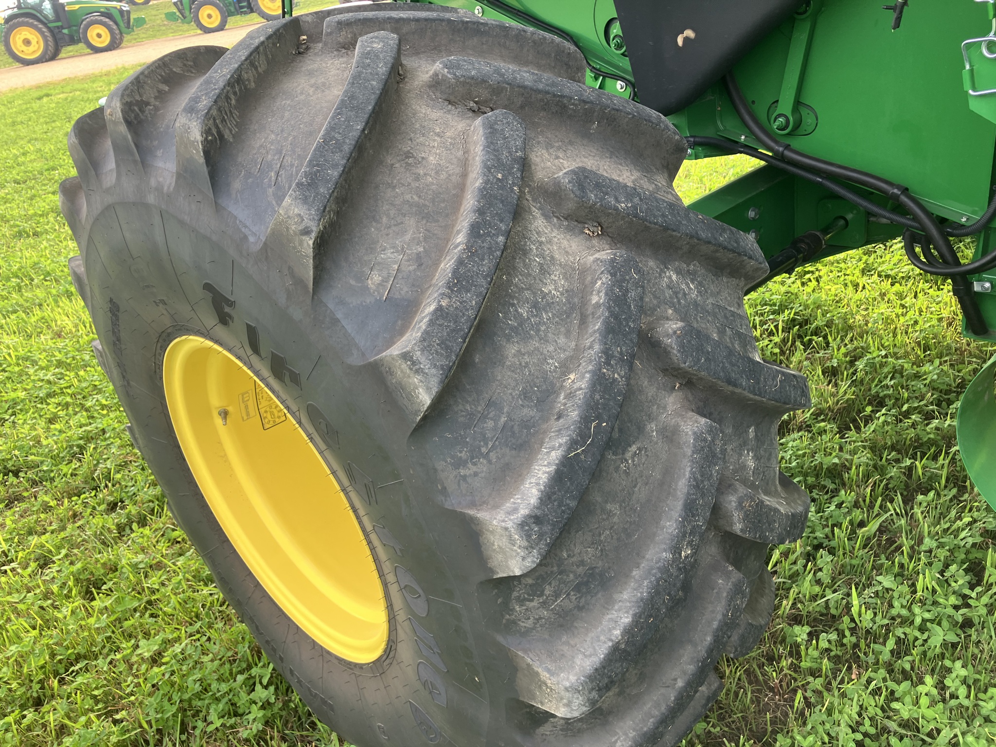 2024 John Deere S780 Image 8