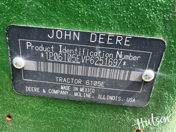 Photo of 2023 John Deere 6105E