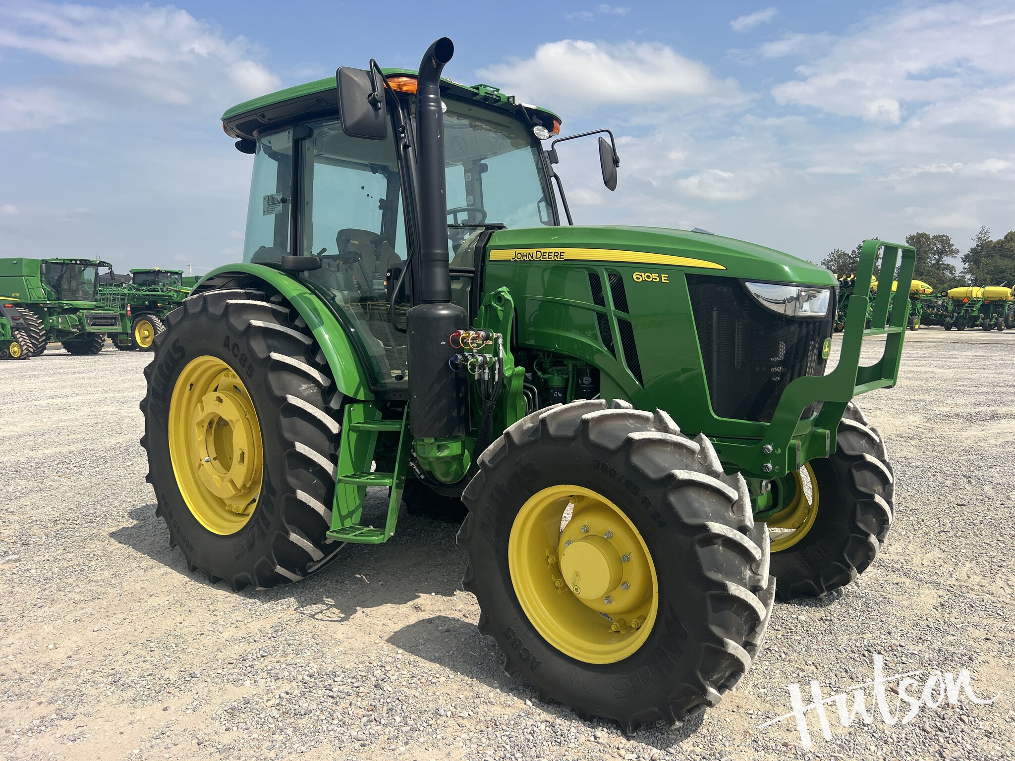 2023 John Deere 6105E