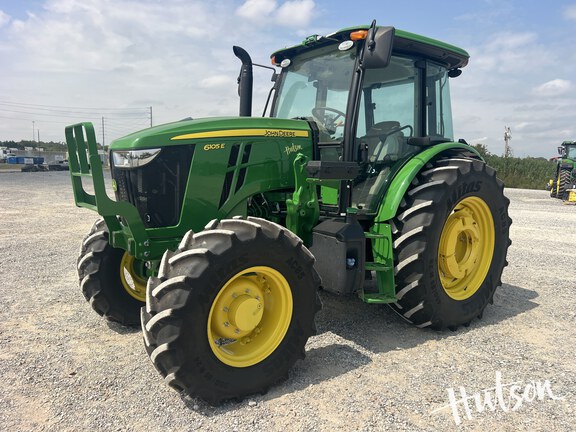 Photo of 2023 John Deere 6105E