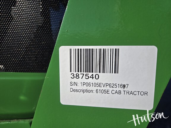 Photo of 2023 John Deere 6105E