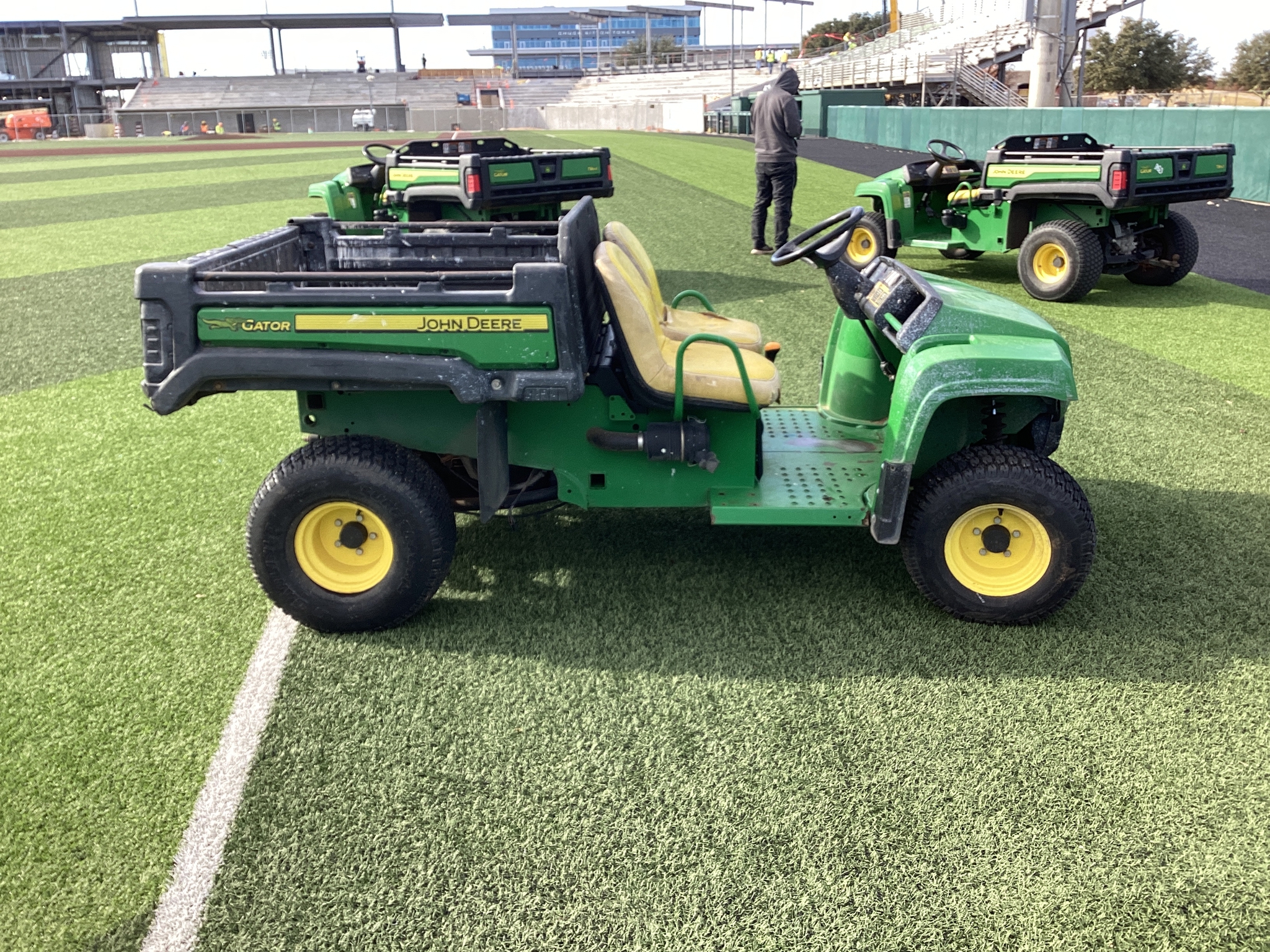 John Deere TX 4X2 Image 4