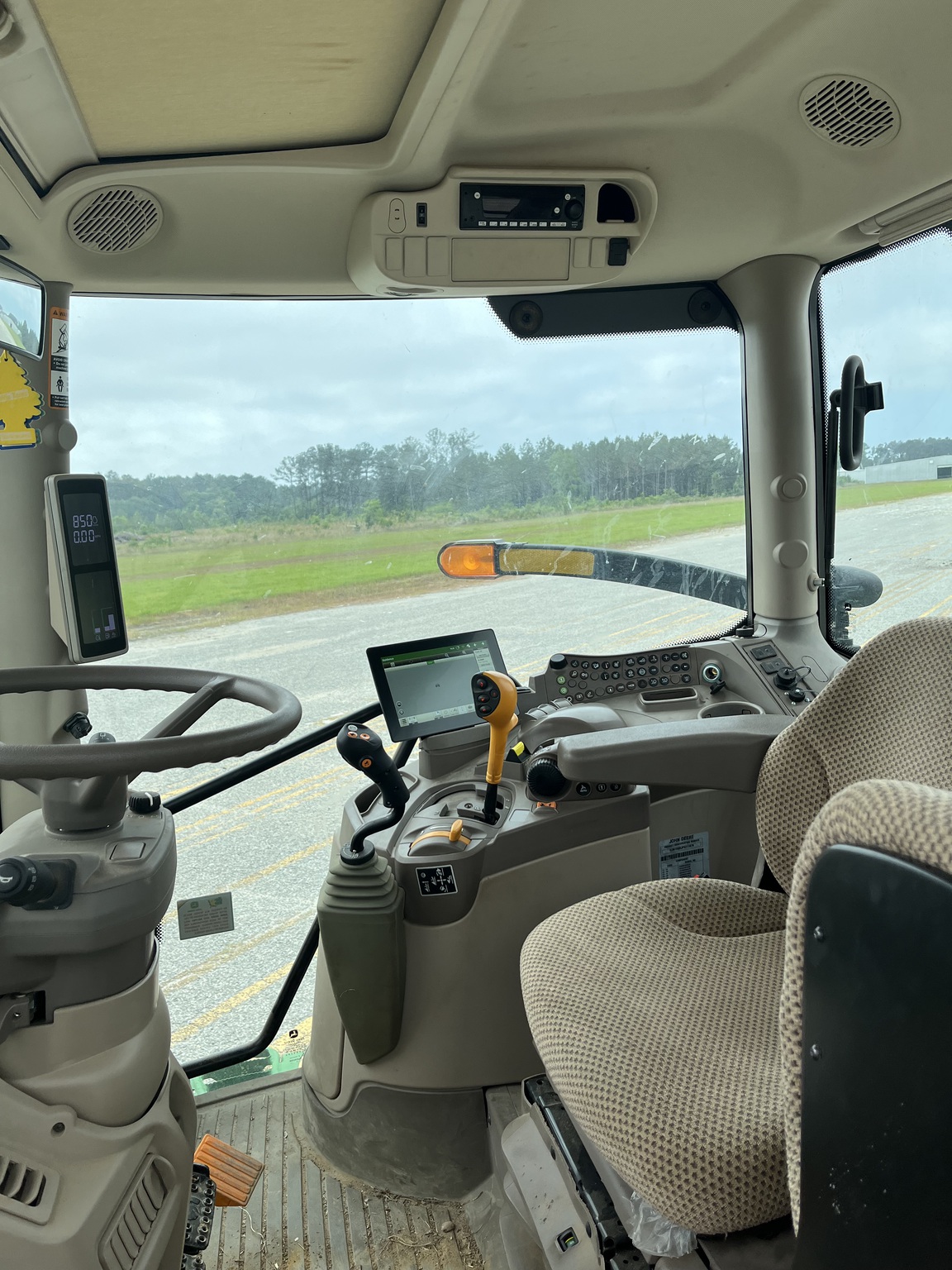 2024 John Deere 6R 155 Image 6