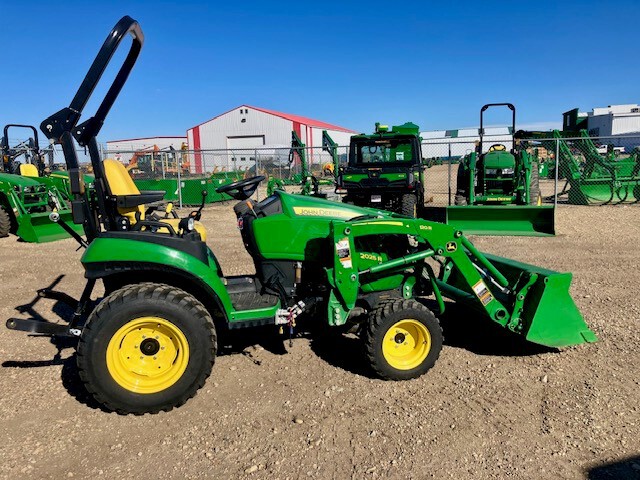 2023 John Deere 2025R Image 2
