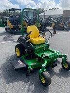 2025 John Deere Z735E Image 3