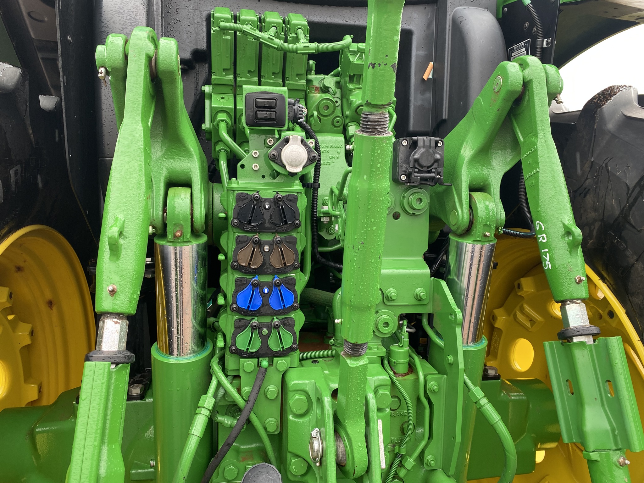 2024 John Deere 6R 175 Image 8