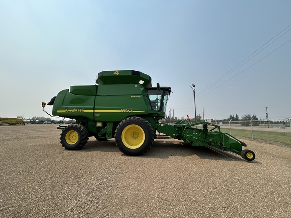 Used 2006 John Deere 9860 STS Combines at Horizon Ag & Turf in Lloydminster, AB - Photo4