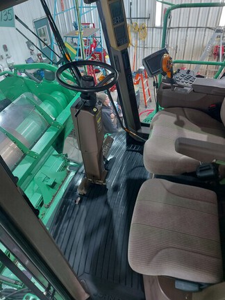 Used 2006 John Deere 9860 STS Combines at Horizon Ag & Turf in Lloydminster, AB - Photo18