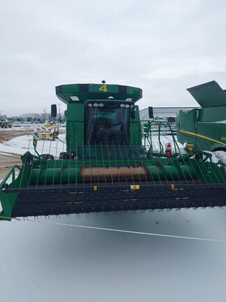 Used 2006 John Deere 9860 STS Combines at Horizon Ag & Turf in Lloydminster, AB - Photo19