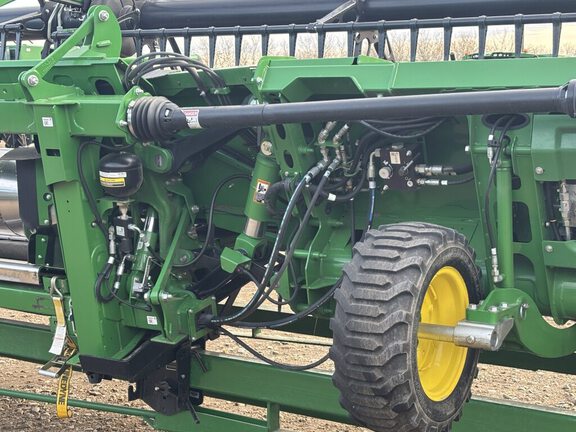 Used 2023 John Deere HD50R Combine Platforms at Horizon Ag & Turf in Vermilion, AB - Photo12