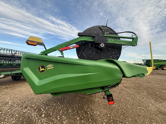 Used 2023 John Deere HD50R Combine Platforms at Horizon Ag & Turf in Vermilion, AB - Photo14