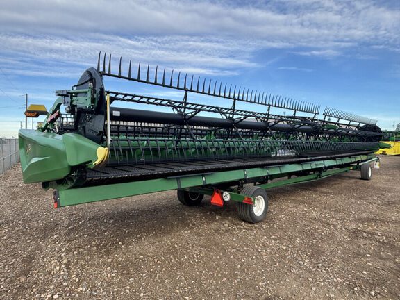Used 2023 John Deere HD50R Combine Platforms at Horizon Ag & Turf in Vermilion, AB - Photo7