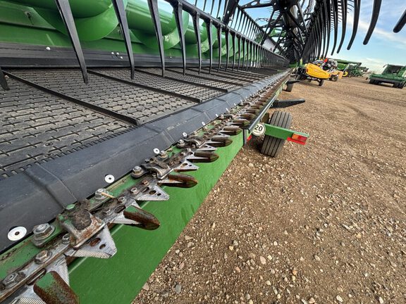 Used 2023 John Deere HD50R Combine Platforms at Horizon Ag & Turf in Vermilion, AB - Photo15