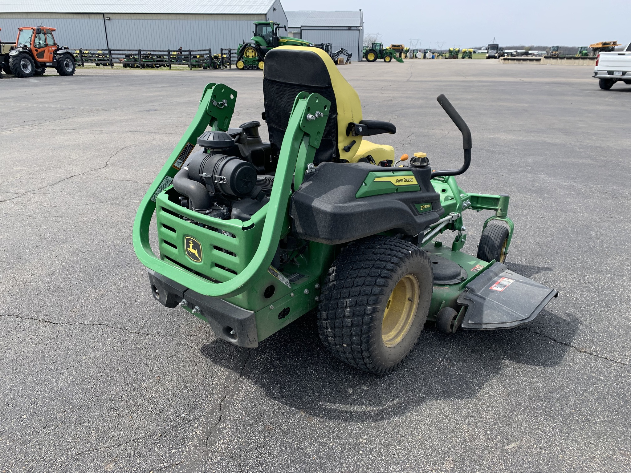 2023 John Deere Z950M Image 3