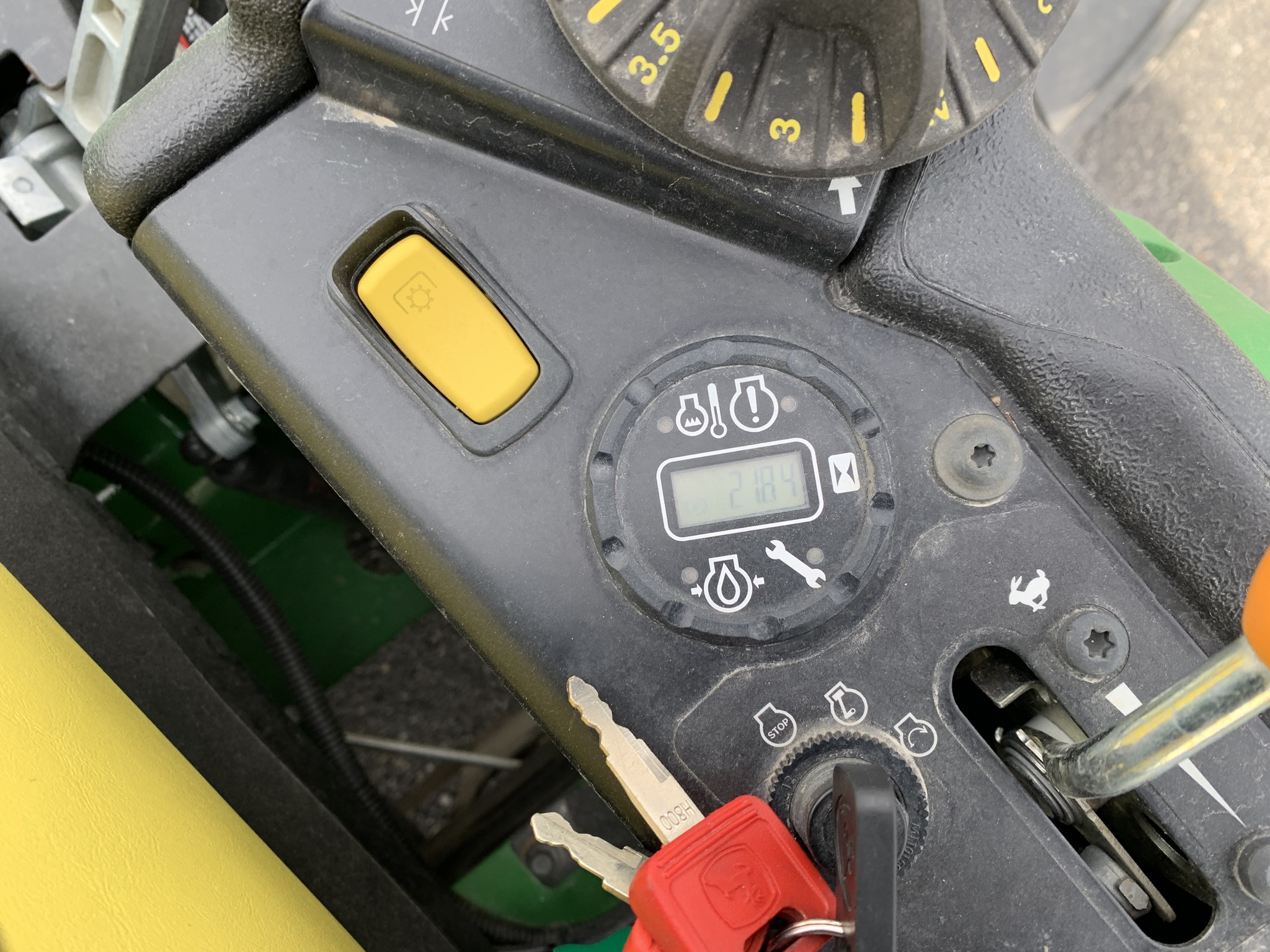 2023 John Deere Z950M Image 10