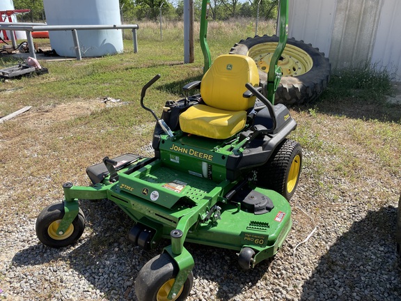 2024 John Deere Z735E Photo 2