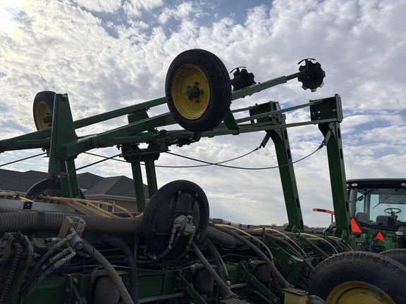 2009 John Deere 1770NT CCS - Photo13