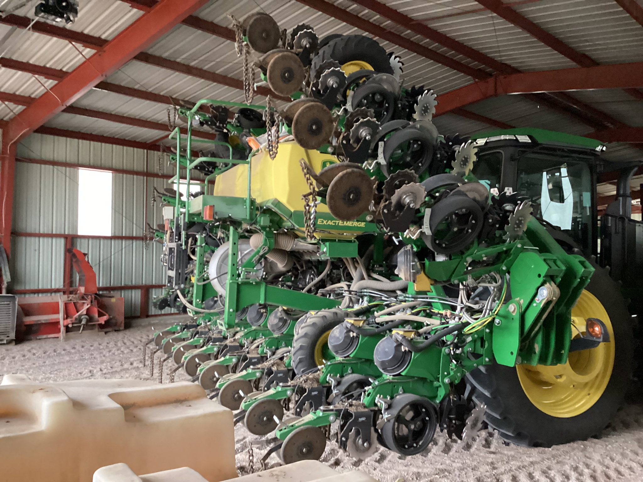2023 John Deere DR16X Image 3