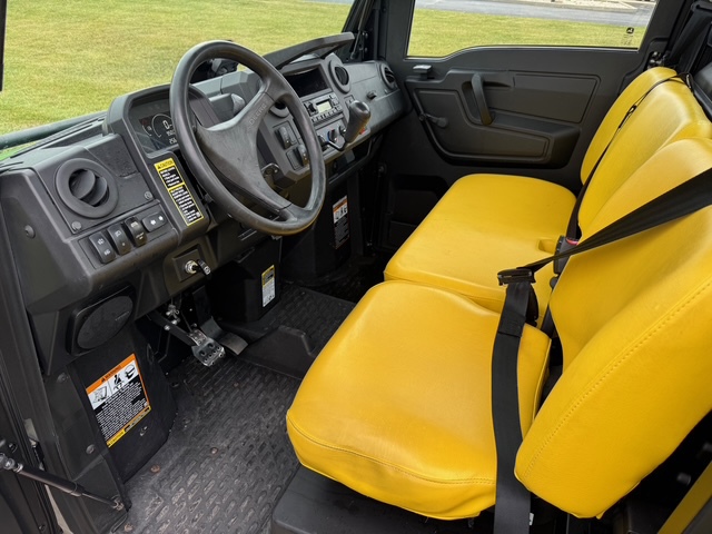 2020 John Deere XUV 835M Image 9