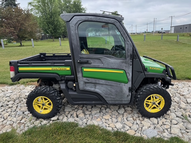 2020 John Deere XUV 835M Image 6