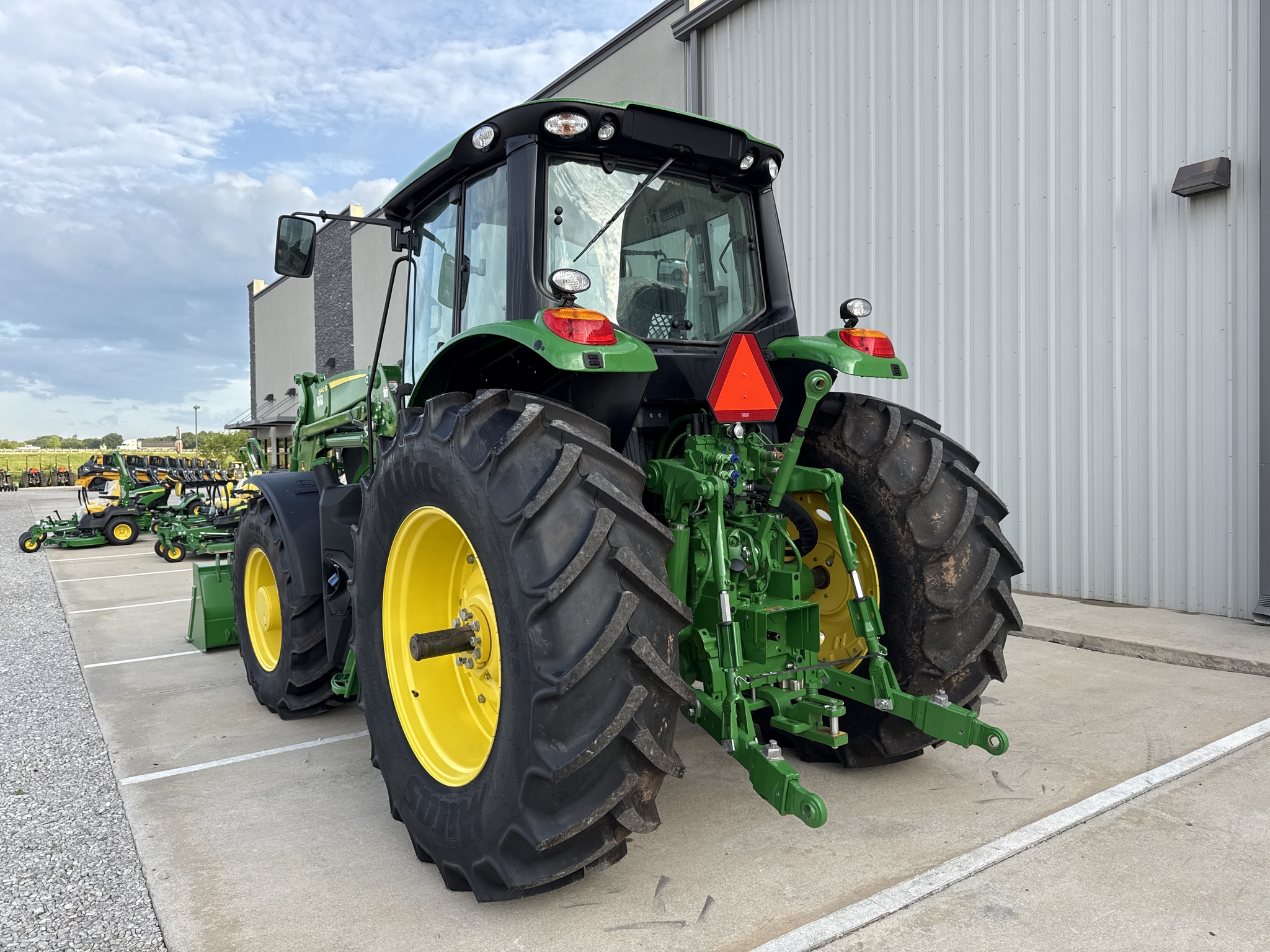 2024 John Deere 6155M Image 4