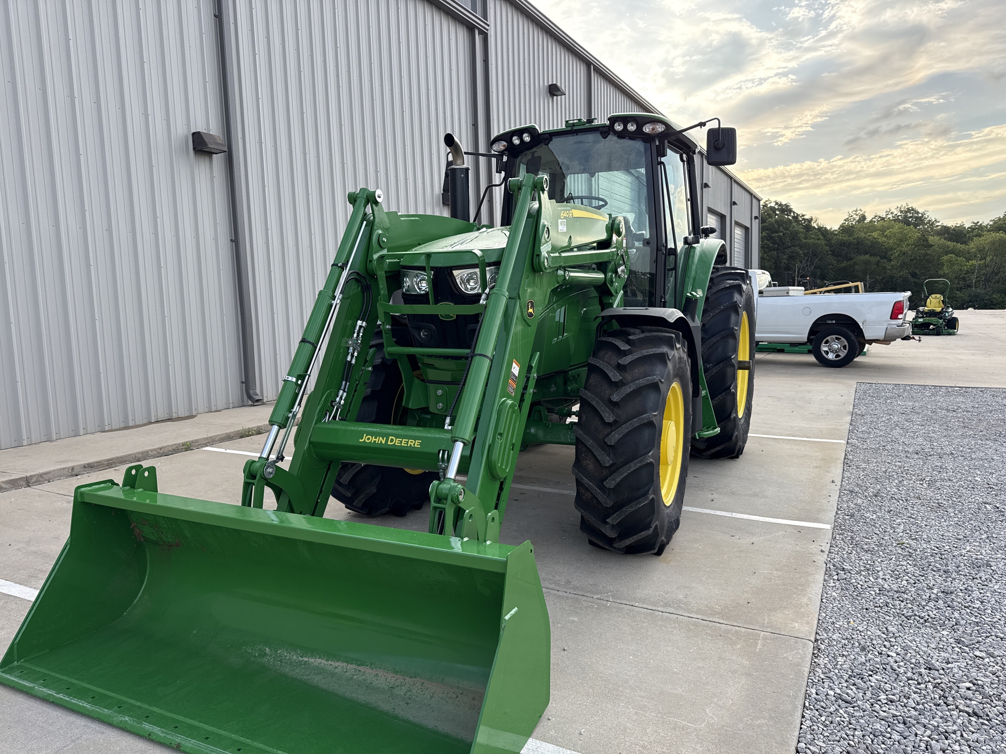 2024 John Deere 6155M Image 9